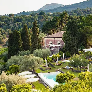 Hotel Monaci Delle Terre Nere